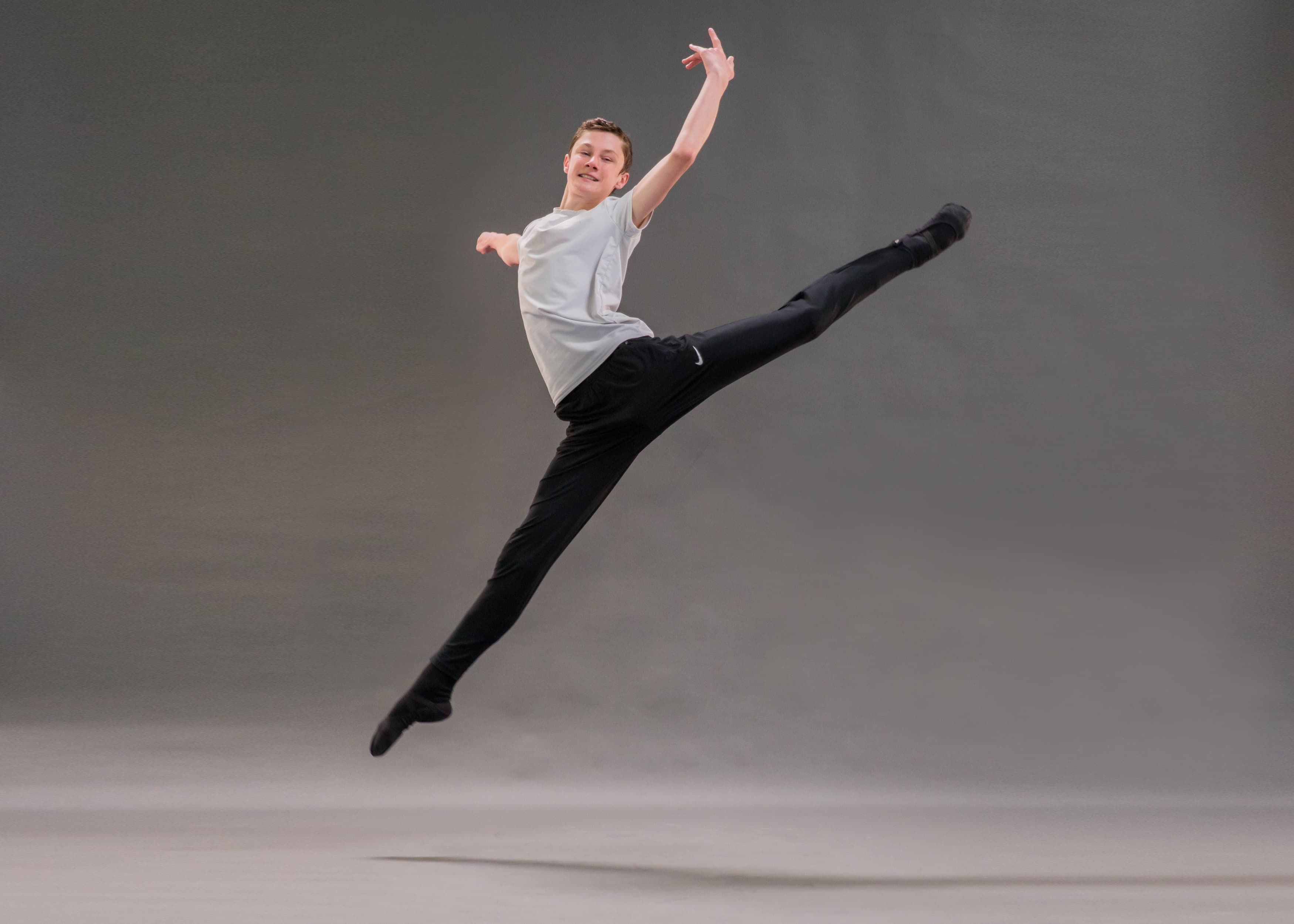 Male ballet attire example