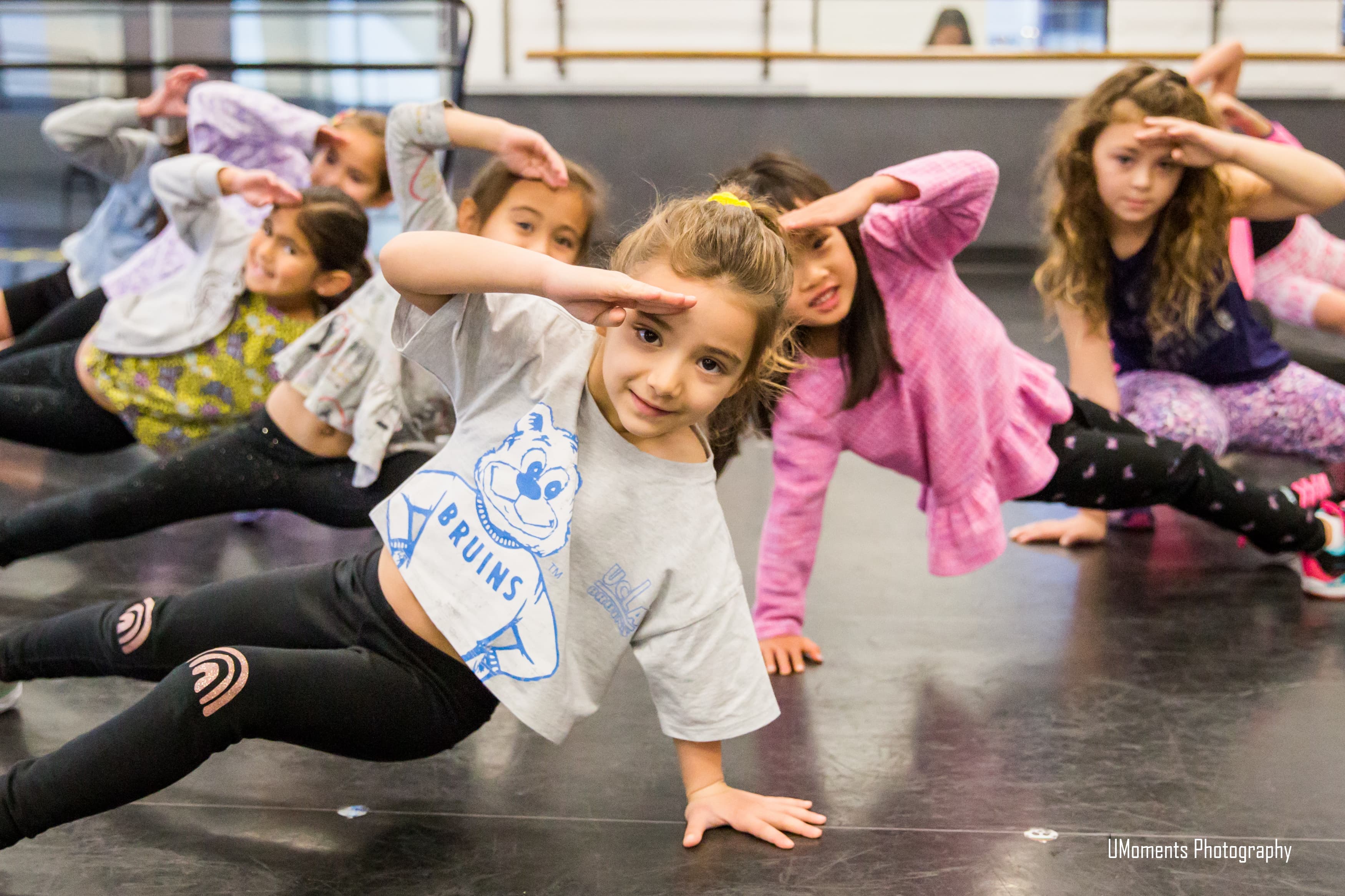 Young hip hop students learning basics